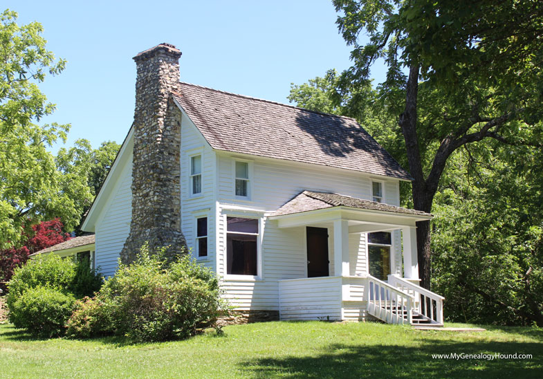 Rocky Ridge Farm House, Home of Laura Ingalls Wilder, Mansfield, Missouri, front view photo