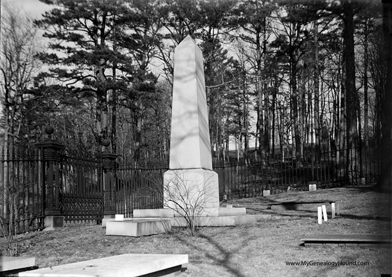 Thomas Jefferson, tombstone grave, Monticello Cemetery, Charlottesville, Virginia, historic photo, one