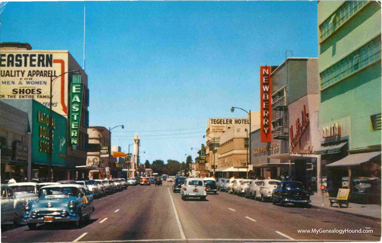 Bakersfield, California, Downtown Street Scene, vintage postcard, vintage postcard, historic photo
