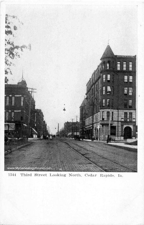 Cedar Rapids, Iowa, Third Street Looking North, vintage postcard, historic photo