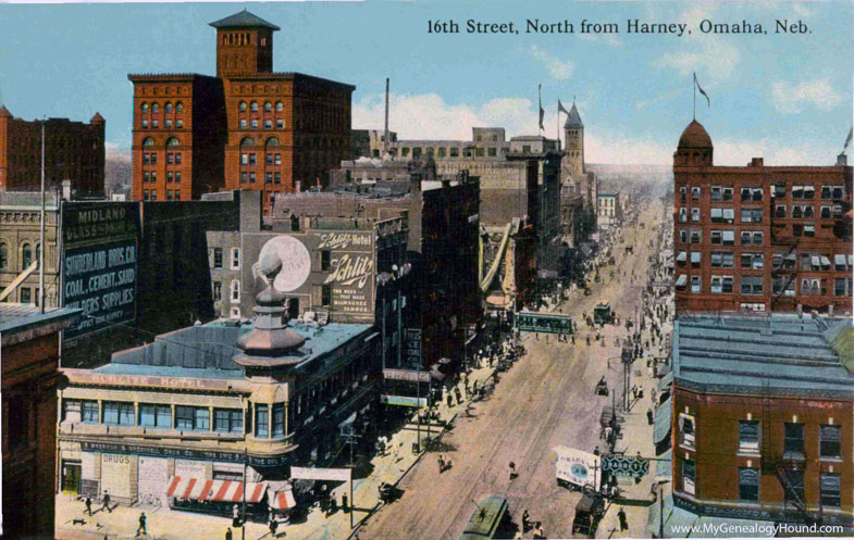Omaha, Nebraska, Sixteenth Street, North from Harney Street, vintage postcard photo
