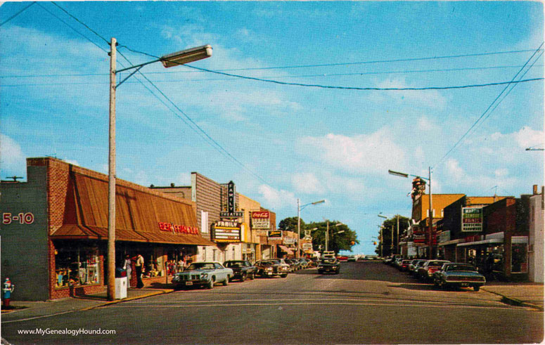 East Tawas, Michigan, Street Scene, vintage postcard photo