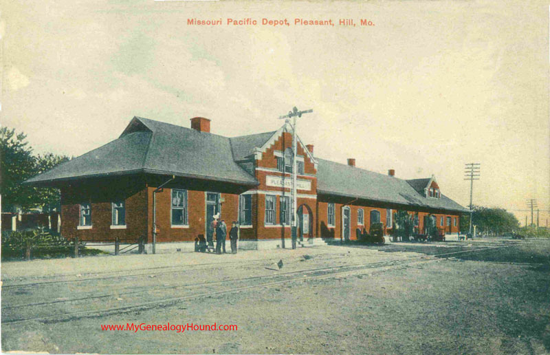 Pleasant Hill, Missouri Pacific Railroad Depot, Vintage Postcard, historic photo