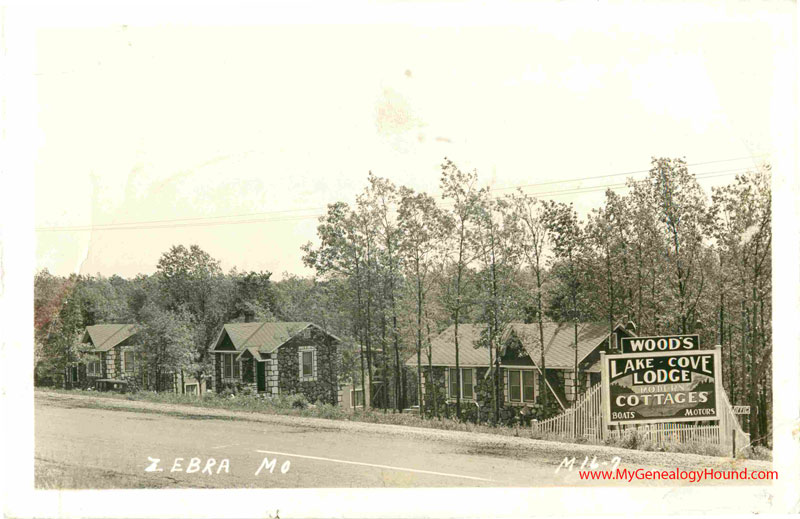 Zebra, Missouri, Cottages at Woods Lake Cove Lodge, vintage postcard, historic photo