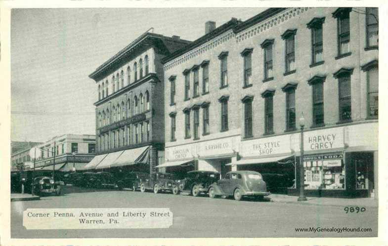 Warren, Pennsylvania, Corner of Pennsylvania Avenue and Liberty Street, vintage postcard photo